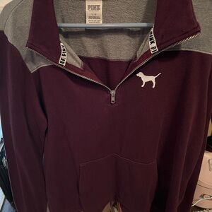 VS pink pullover